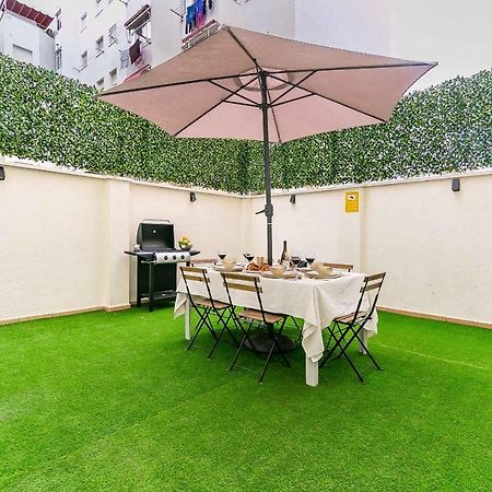 Bajo Urbano Boutique En Carlos Haya Con Terraza Y Parking Malaga Luaran gambar